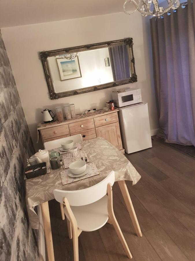 Goshens Farm B&B Wootton Bridge  Bagian luar foto